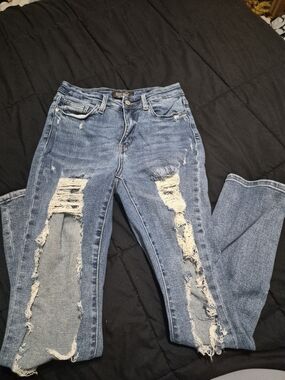 Judy Blue Medium Wash Ripped Skinny Jeans